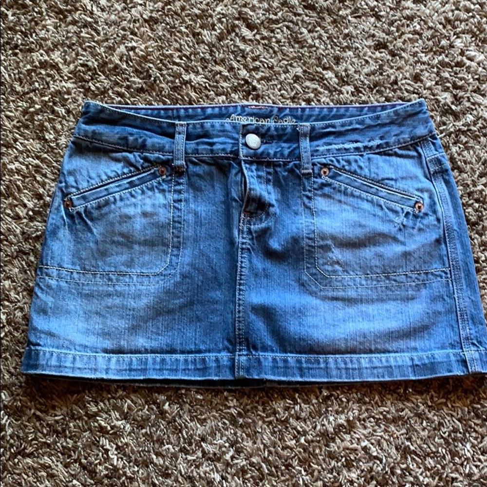 American eagle jean skirt size 8